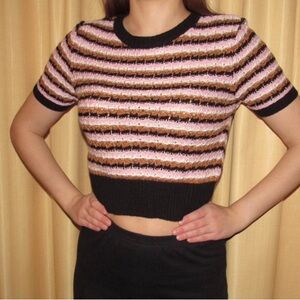 Crop pullover short sleeve sweater